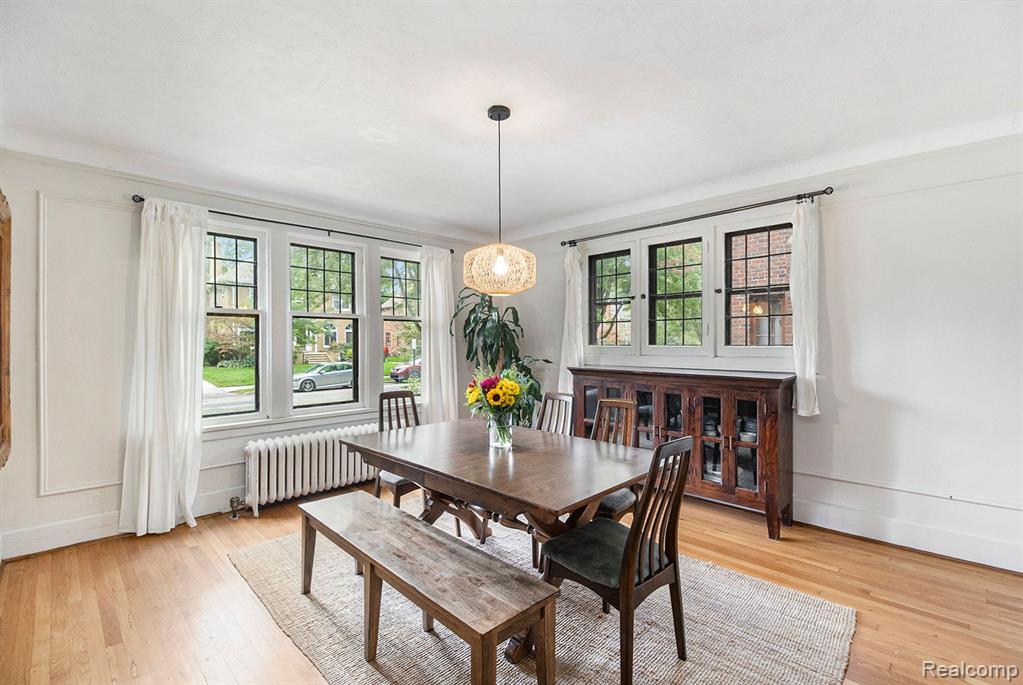 1332 Bedford Road Grosse Pointe Park, MI 48230 - Photo 12 of 39