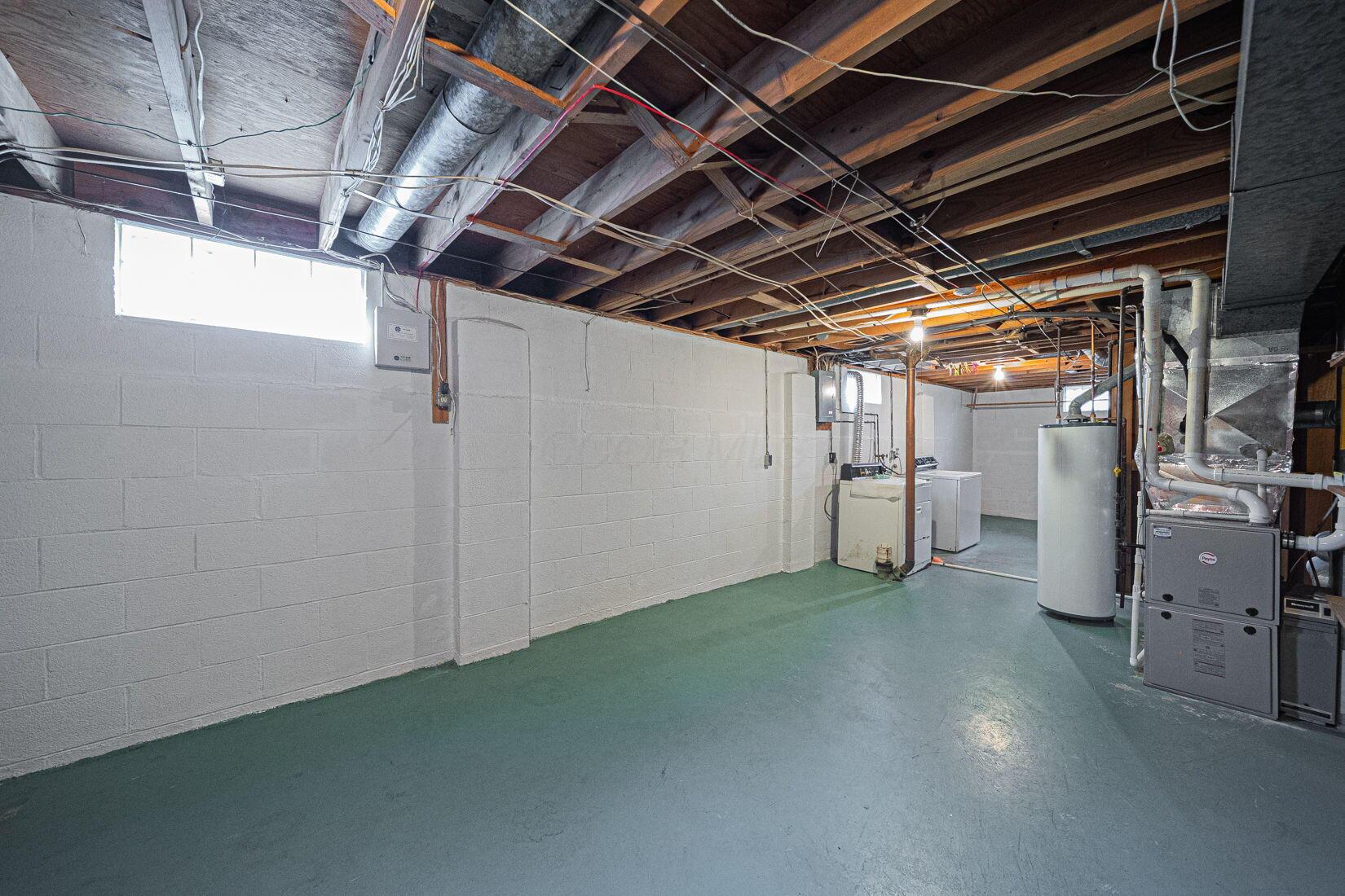6241 Faircrest Road Columbus, OH 43229 - Photo 23 of 33 Full Basement