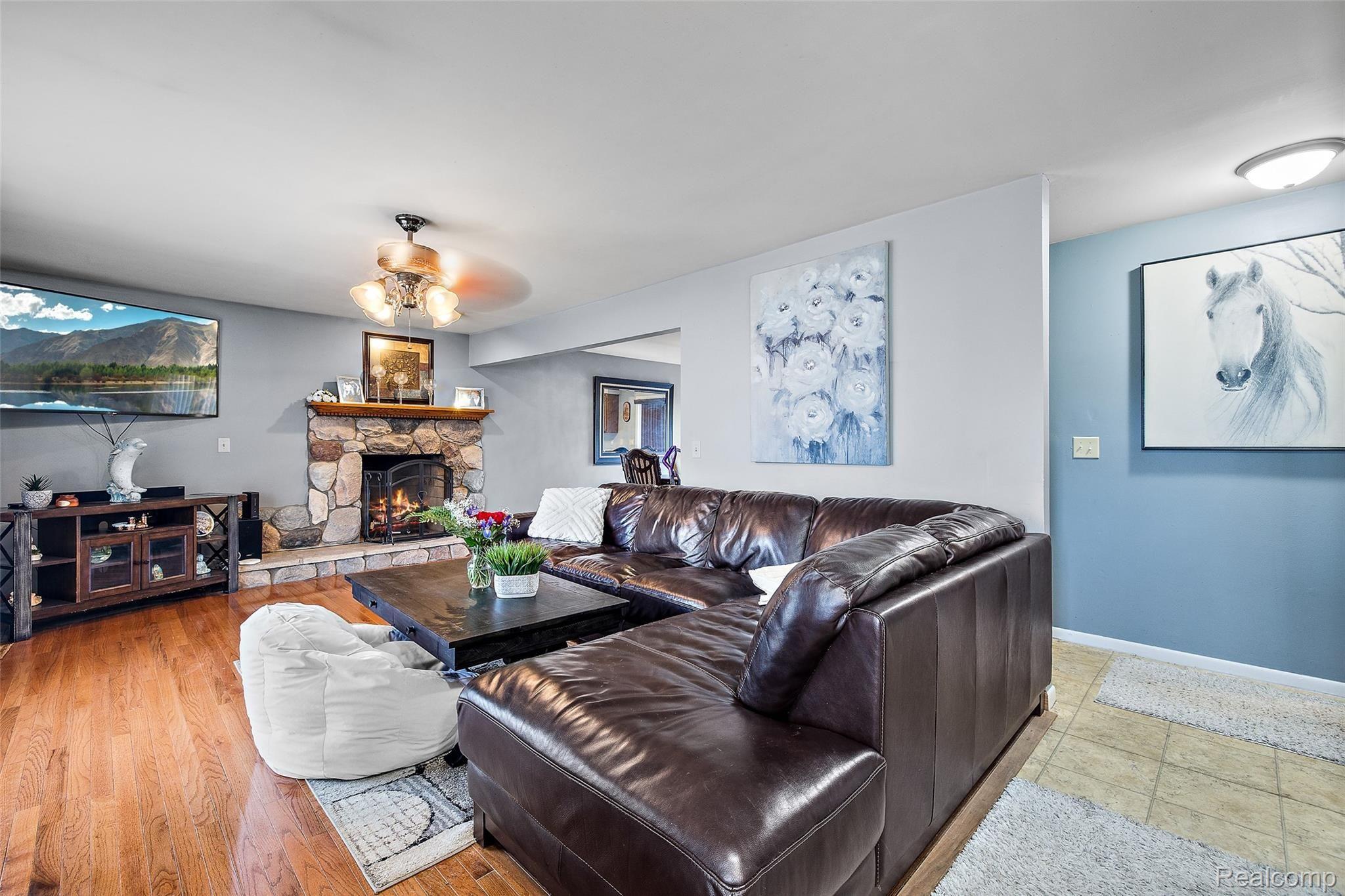 32381 Kelly Road Fraser, MI 48026 - Photo 13 of 38 32381 Kelly Rd-13.jpg
