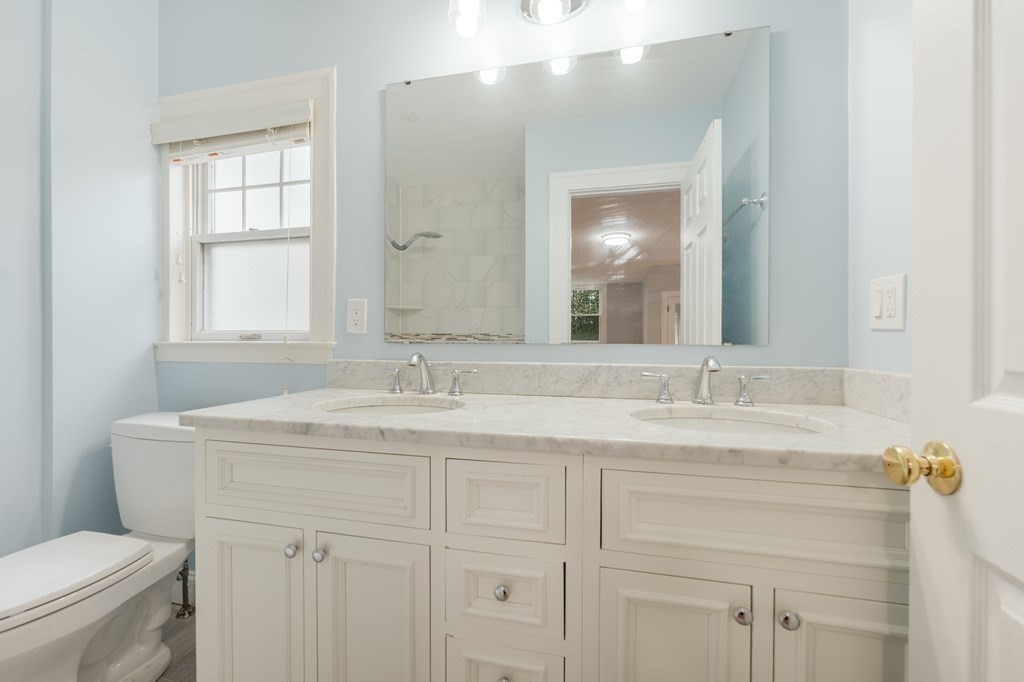 320 Quinobequin Road Newton, MA 02468 - Photo 22 of 37