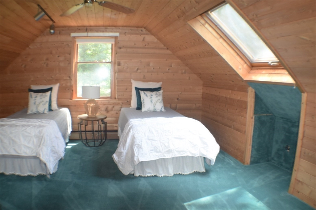 111 Bear Hill Road North Andover, MA 01845 - Photo 29 of 41 a room with a bed and a window