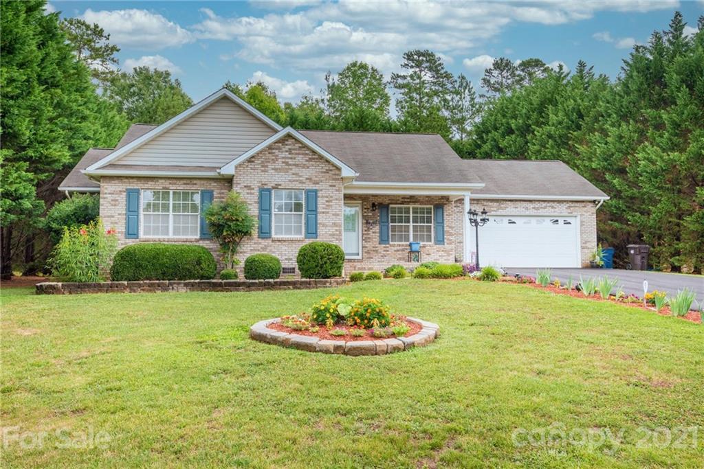 5106 Silver Tree Trail Conover, NC 28613 - Photo 1 of 46 Gallery Image 1