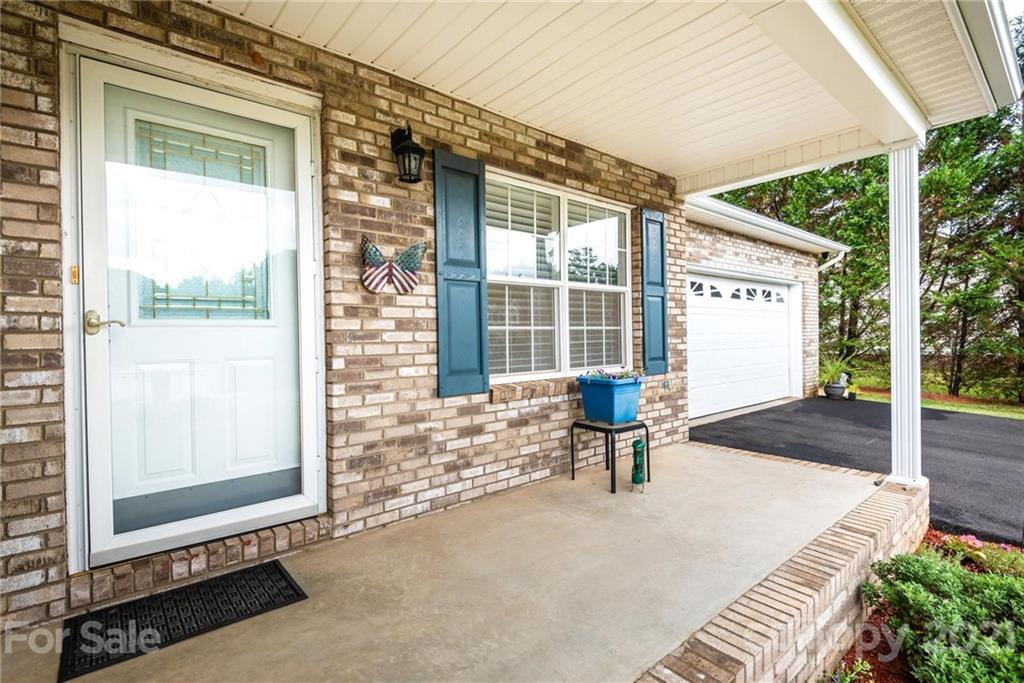 5106 Silver Tree Trail Conover, NC 28613 - Photo 14 of 46 Gallery Image 14