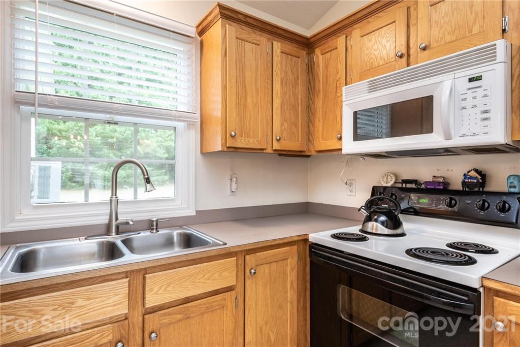 5106 Silver Tree Trail Conover, NC 28613 - Photo 25 of 46 Gallery Image 25