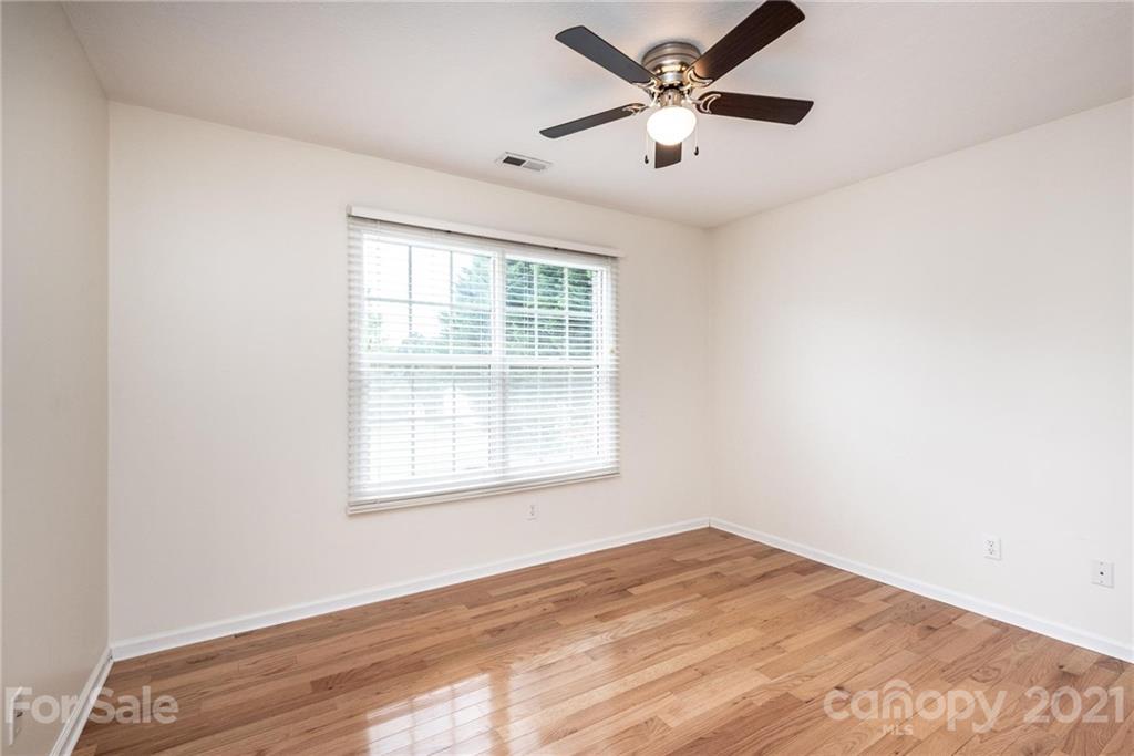5106 Silver Tree Trail Conover, NC 28613 - Photo 35 of 46 Gallery Image 35