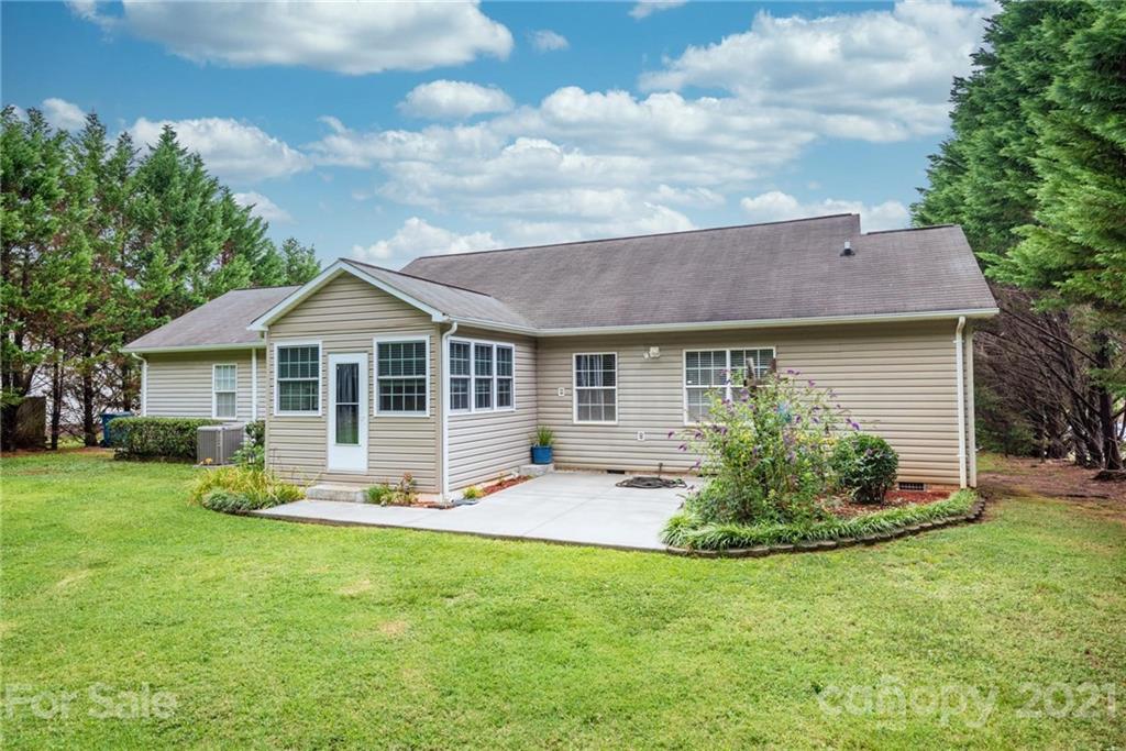 5106 Silver Tree Trail Conover, NC 28613 - Photo 8 of 46 Gallery Image 8