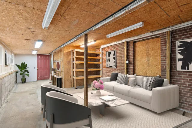 $705,000 | 1332 Dickerson Road, Goodlettsville, TN 37072