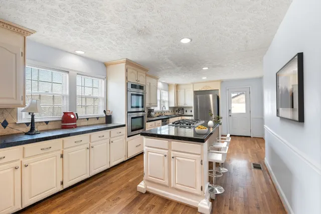 $705,000 | 1332 Dickerson Road, Goodlettsville, TN 37072