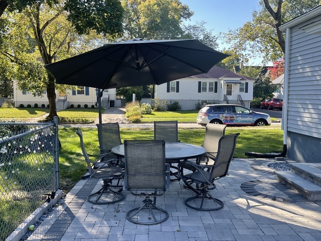 21 Knowles Road Worcester, MA 01602 - Photo 6 of 18 Gallery Image 6