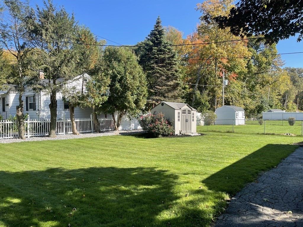 21 Knowles Road Worcester, MA 01602 - Photo 8 of 18 Gallery Image 8