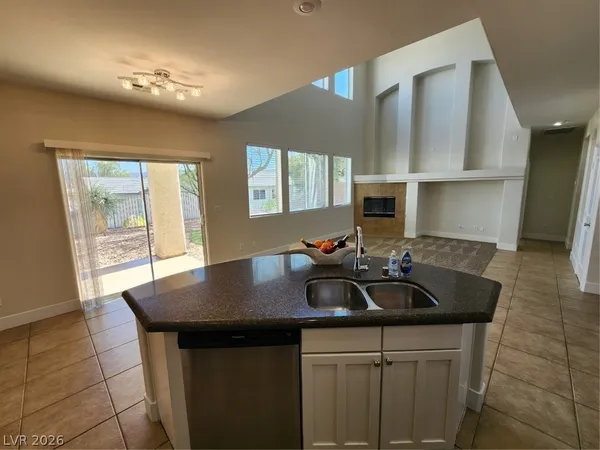 $3,225 | 716 Sharon Hills Street, Henderson, NV 89052