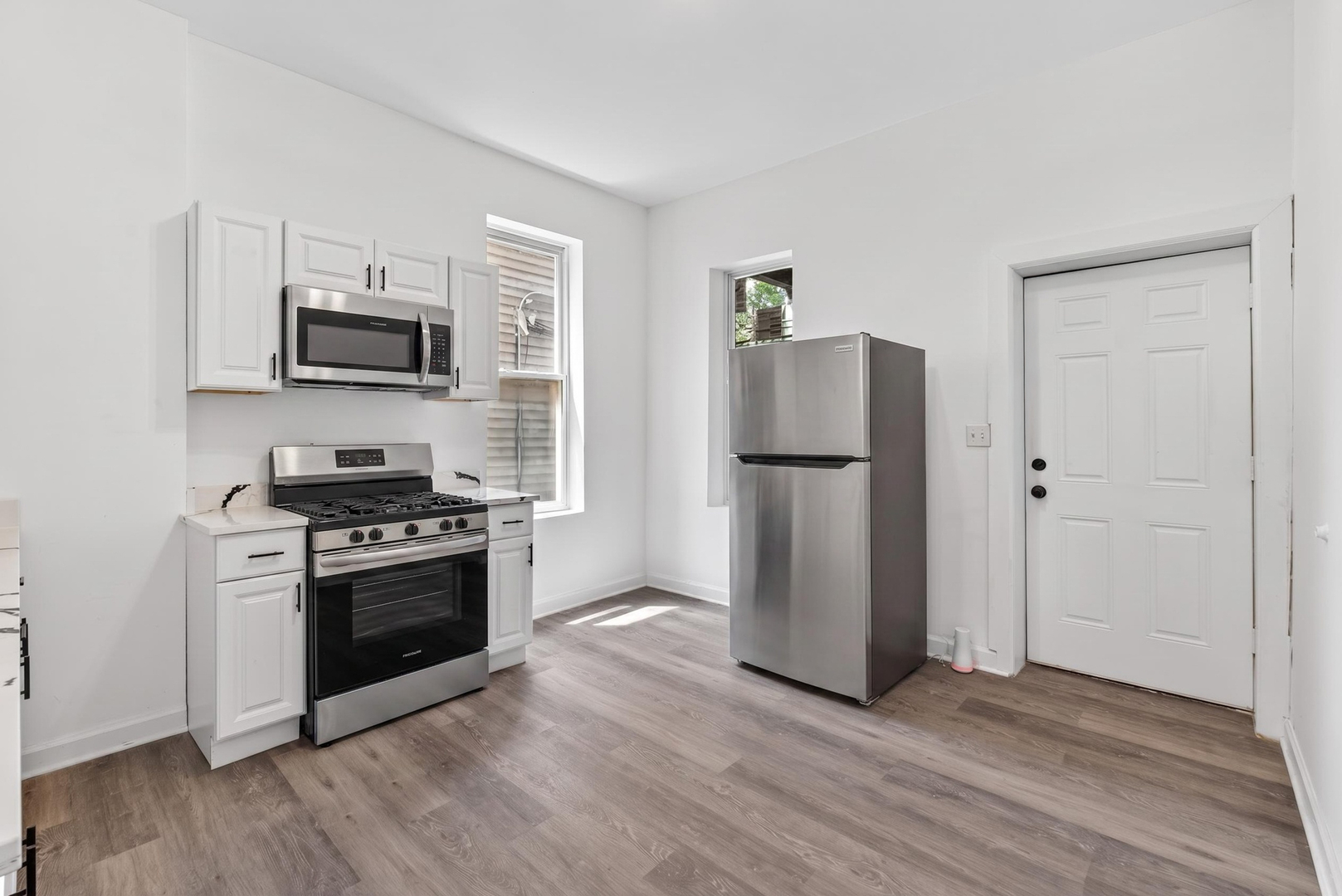 6018 South Sangamon Street Chicago, IL 60621 - Photo 13 of 41