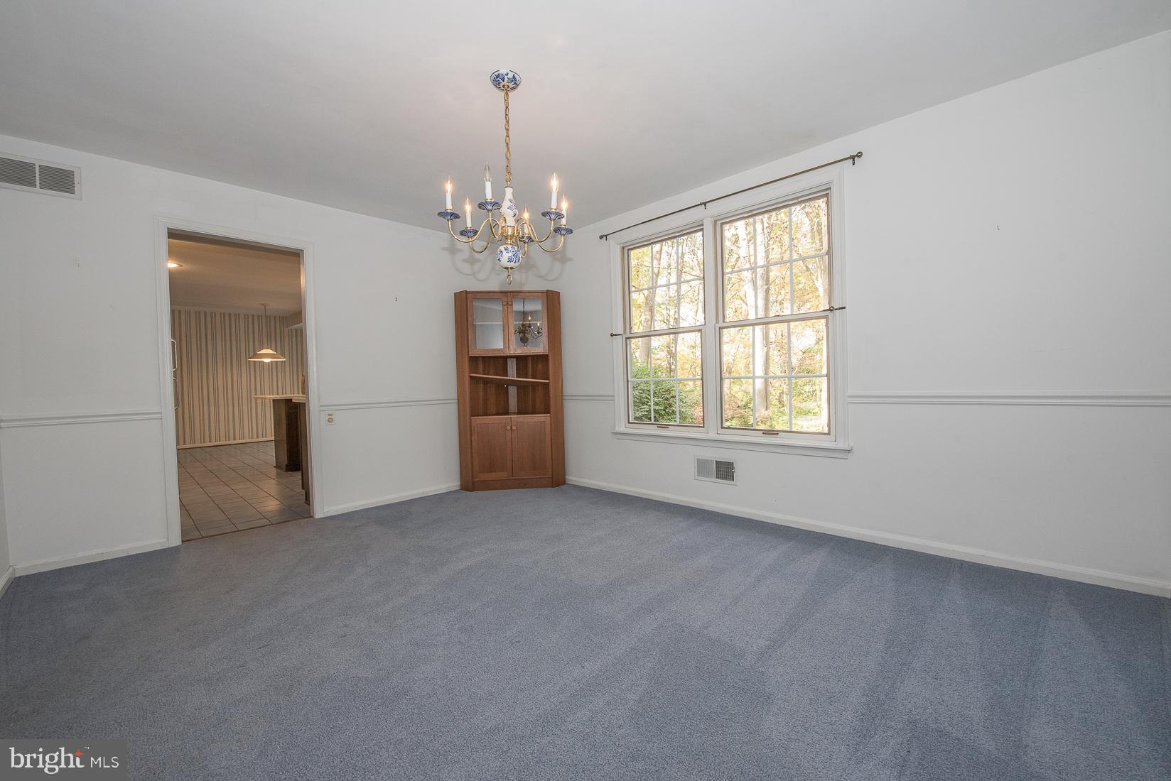 75 Pugh Road Wayne, PA 19087 - Photo 7 of 26 Dining Room leading to Kitchen