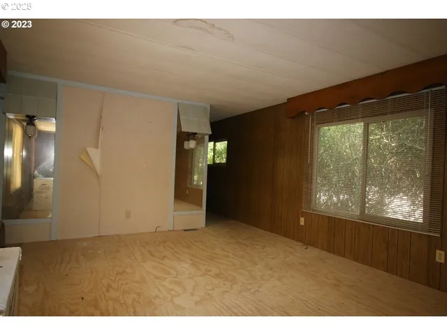 $158,000 | 1600 Rhododendron Drive, Unit 113, Florence, OR 97439