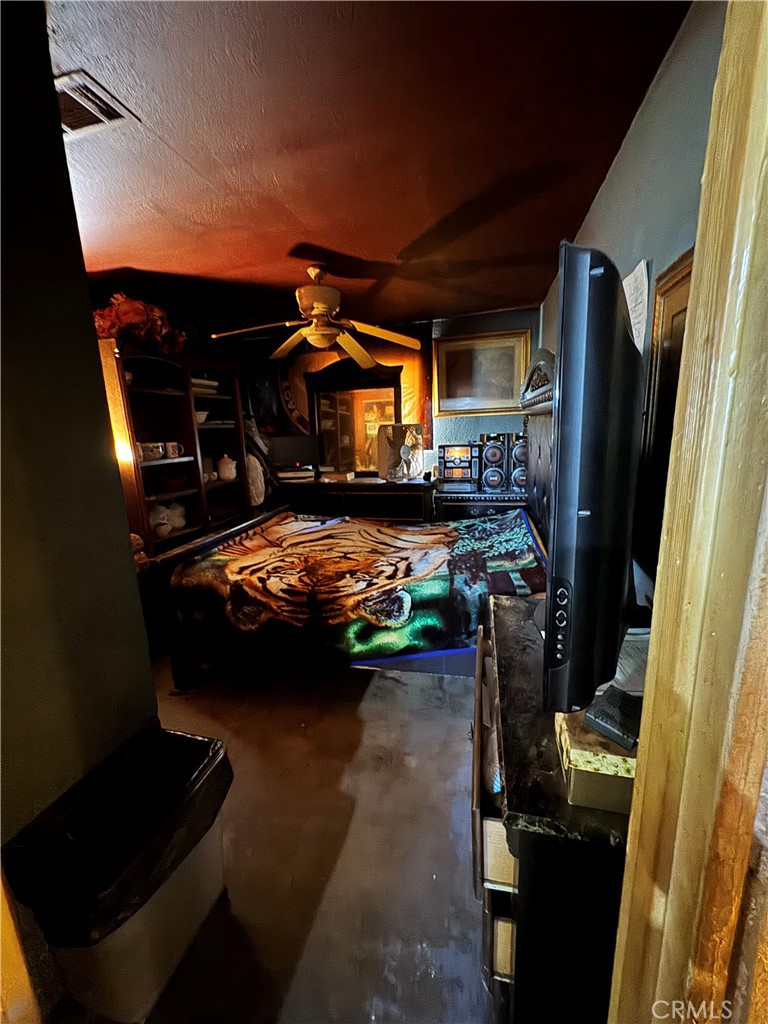 519 Williams Road Blythe, CA 92225 - Photo 9 of 10 a view of gym equipment and children play room