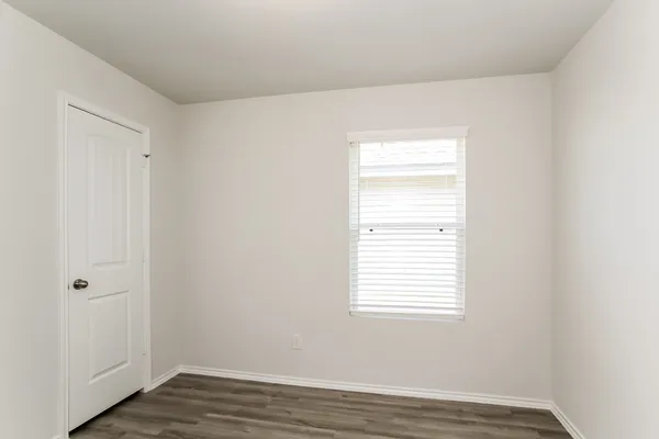 $1,915 | 8719 J C Oaks Circle, Houston, TX 77028