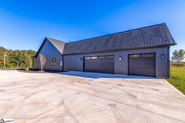 $1,025,000 | 3392 Fairview Road, Fountain Inn, SC 29644