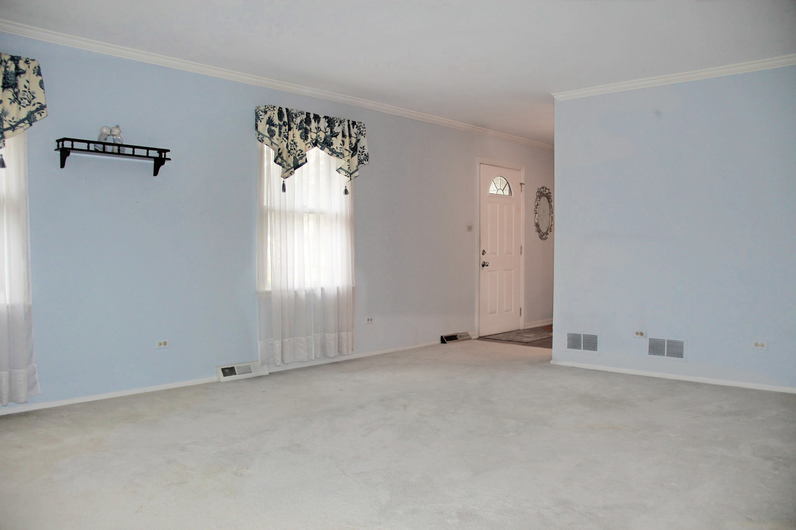 531 North Tyler Road St. Charles, IL 60174 - Photo 2 of 25