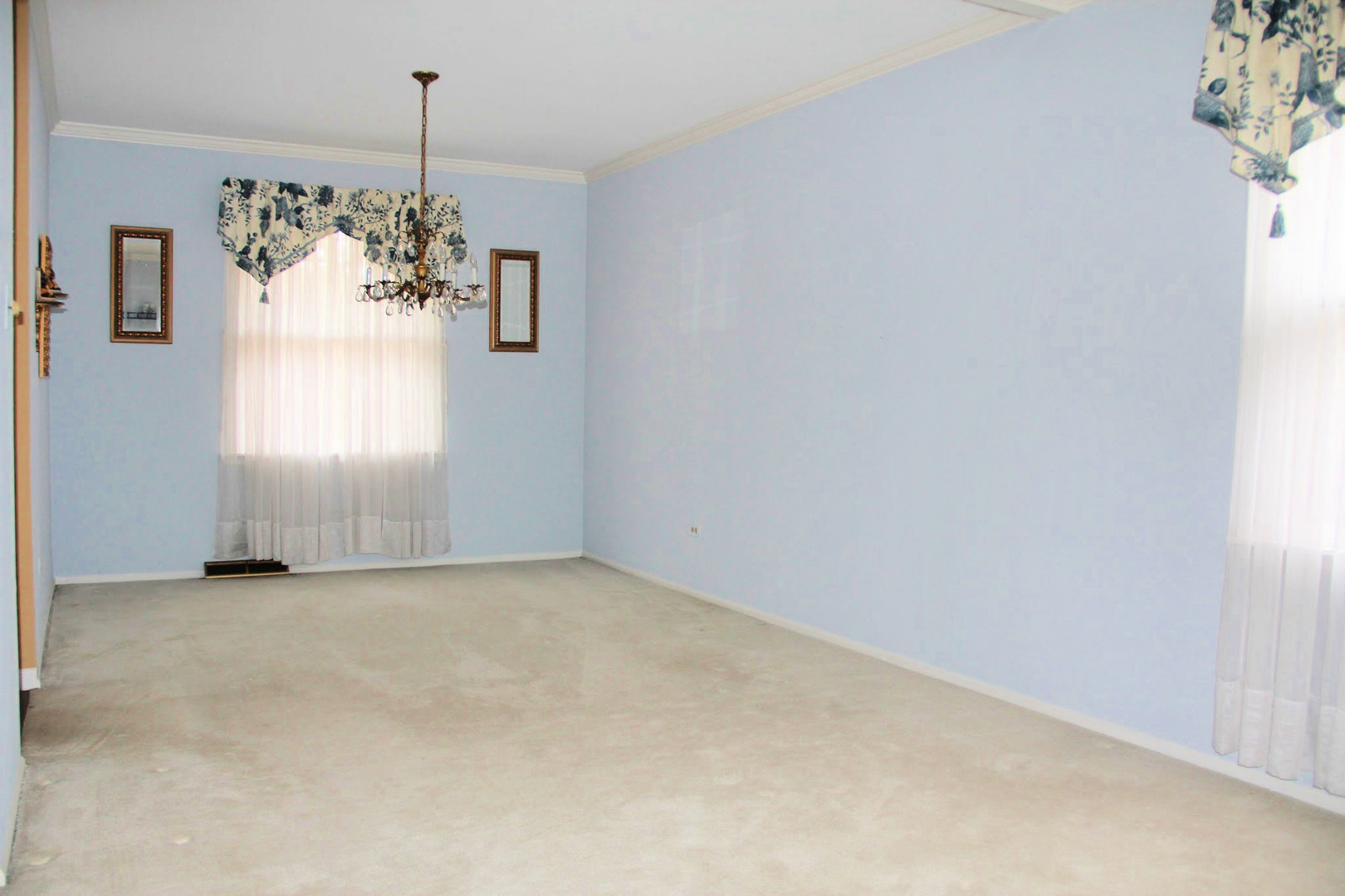 531 North Tyler Road St. Charles, IL 60174 - Photo 4 of 25