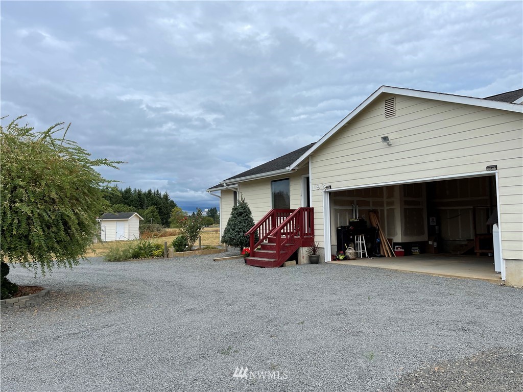 193 Schoolhouse Road Winlock, WA 98596 - Photo 2 of 27