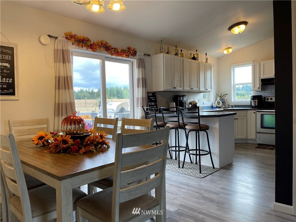193 Schoolhouse Road Winlock, WA 98596 - Photo 8 of 27