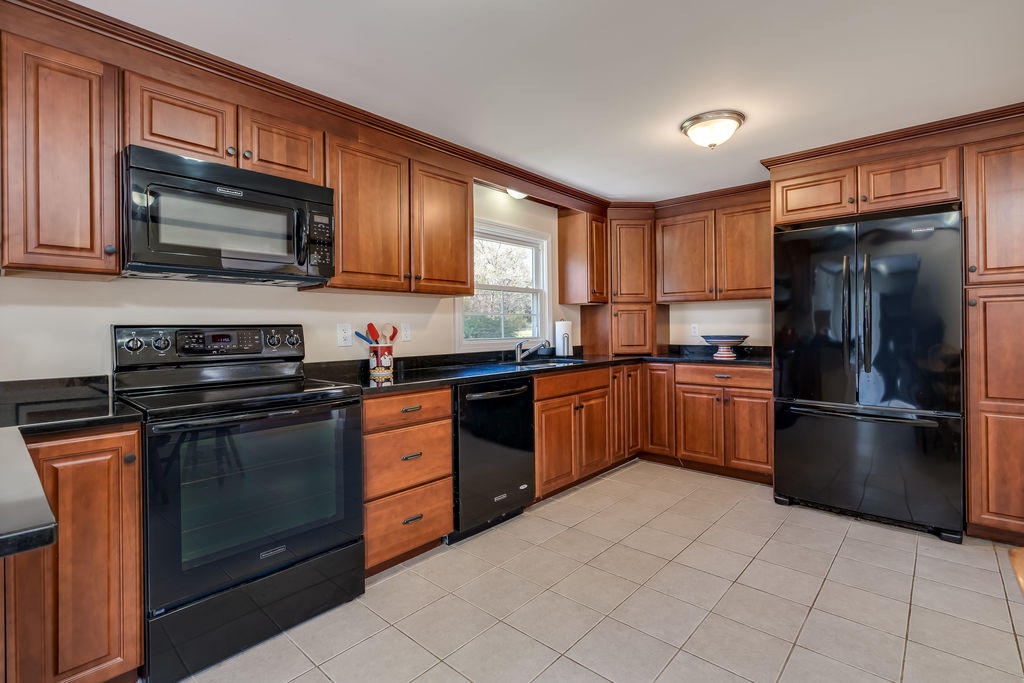 224 Pope Road Windham, ME 04062 - Photo 12 of 32 012_224poperdwindham-7
