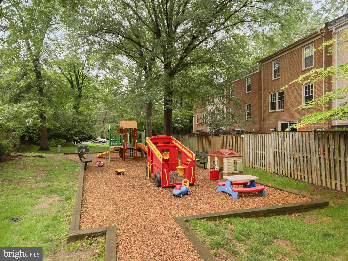 2408 Wanda Way Reston, VA 20191 - Photo 36 of 45