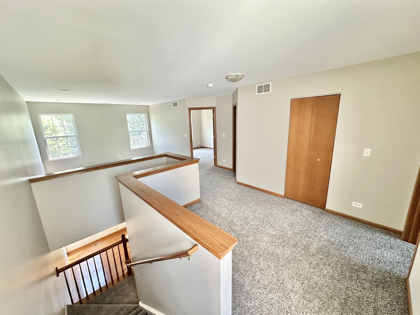 1911 Crestview Circle Romeoville, IL 60446 - Photo 12 of 25 Gallery Image 12