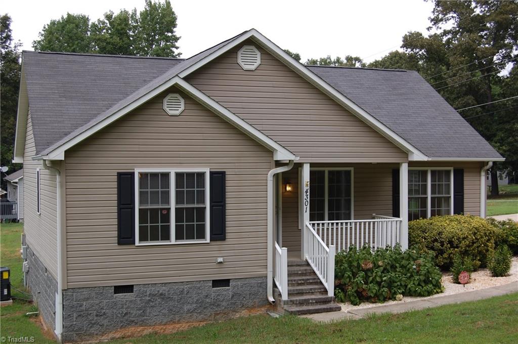 4301 Edgemore Road Greensboro, NC 27455 - Photo 2 of 19 Gallery Image 2