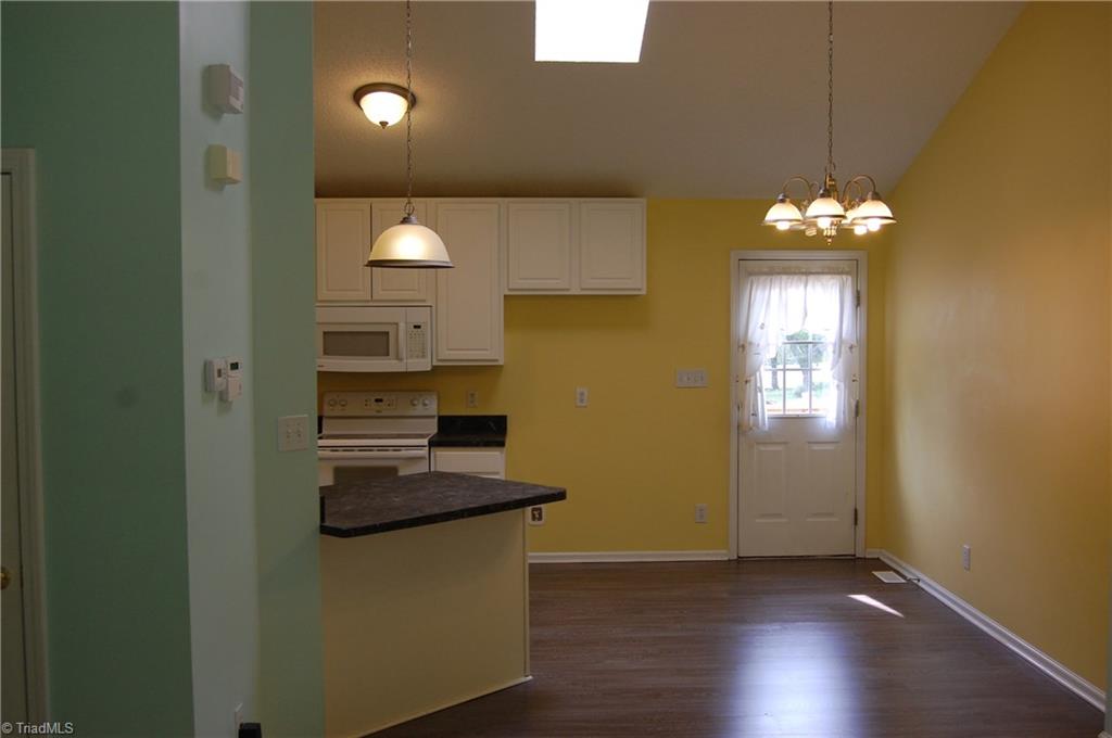 4301 Edgemore Road Greensboro, NC 27455 - Photo 16 of 19 Gallery Image 16
