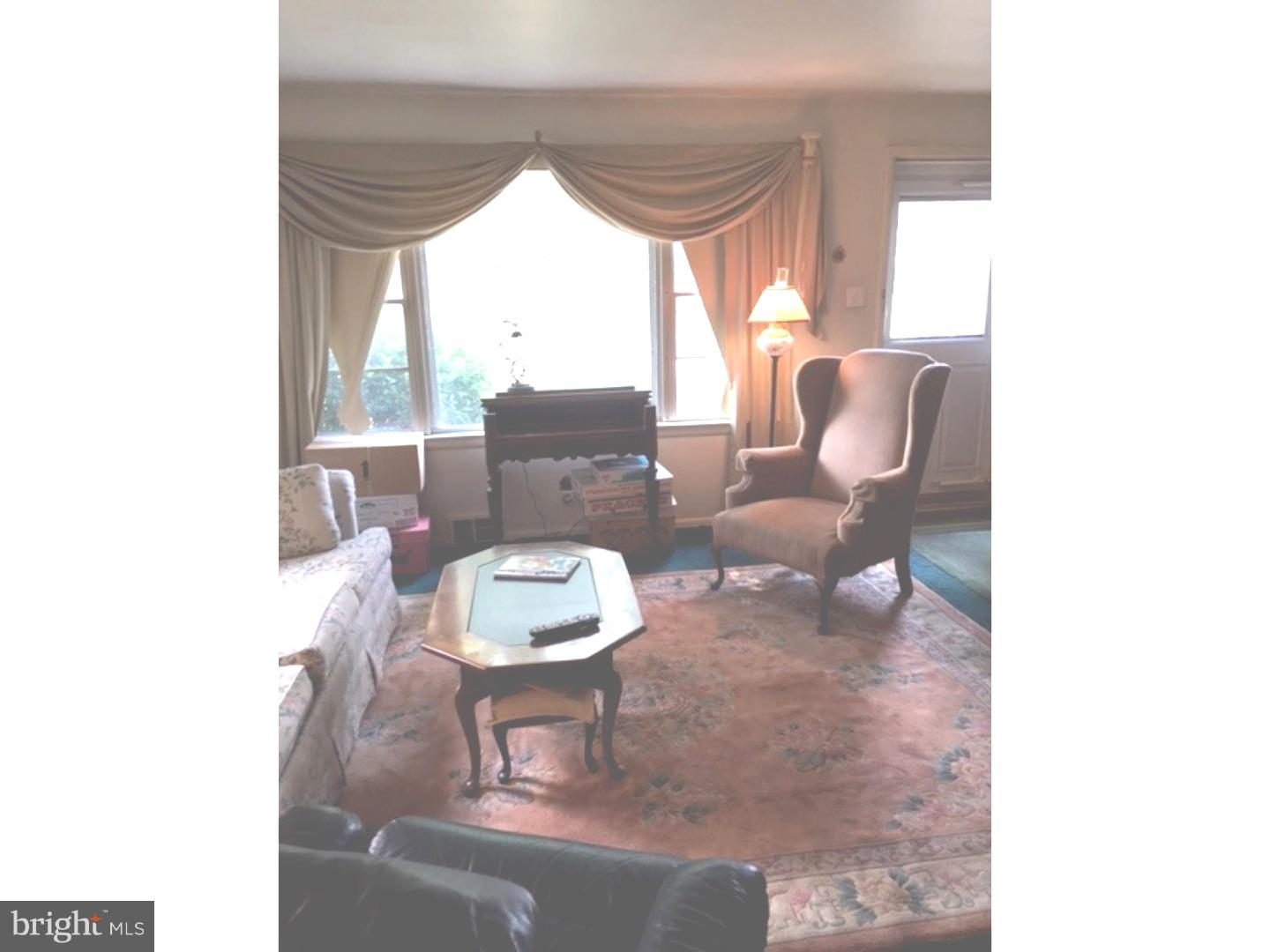 1606 Mulberry Road Flourtown, PA 19031 - Photo 3 of 21 Living Room