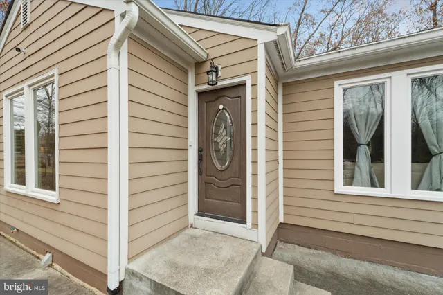 a view of front door and porch