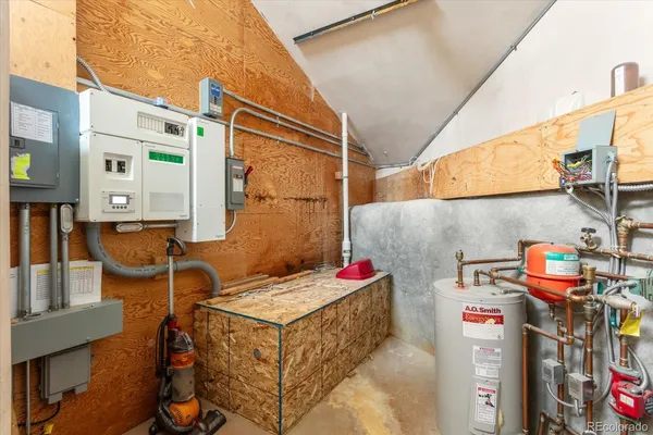 a view of a storage & utility room