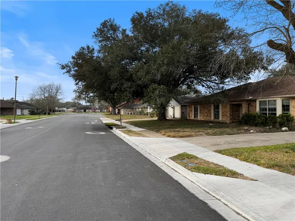 $194,900 | 316 Teakwood Drive, Victoria, TX 77901