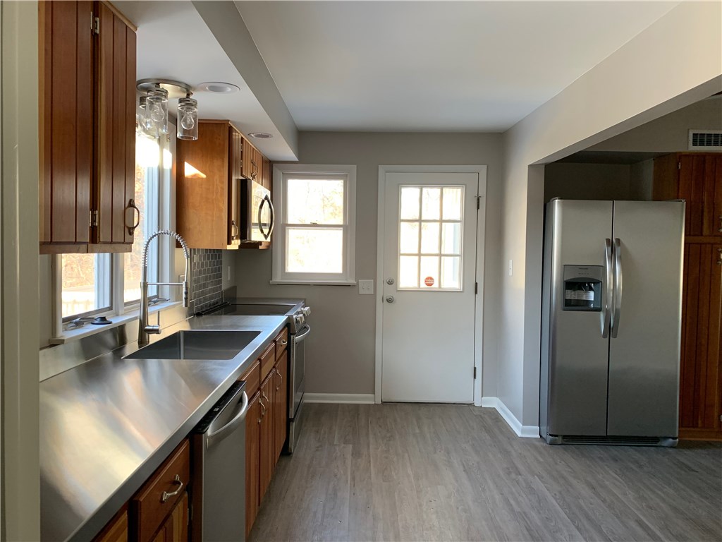 12 Lake Road Hamlin, NY 14464 - Photo 3 of 49