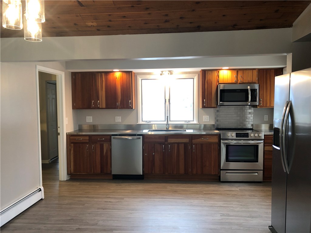 12 Lake Road Hamlin, NY 14464 - Photo 7 of 49