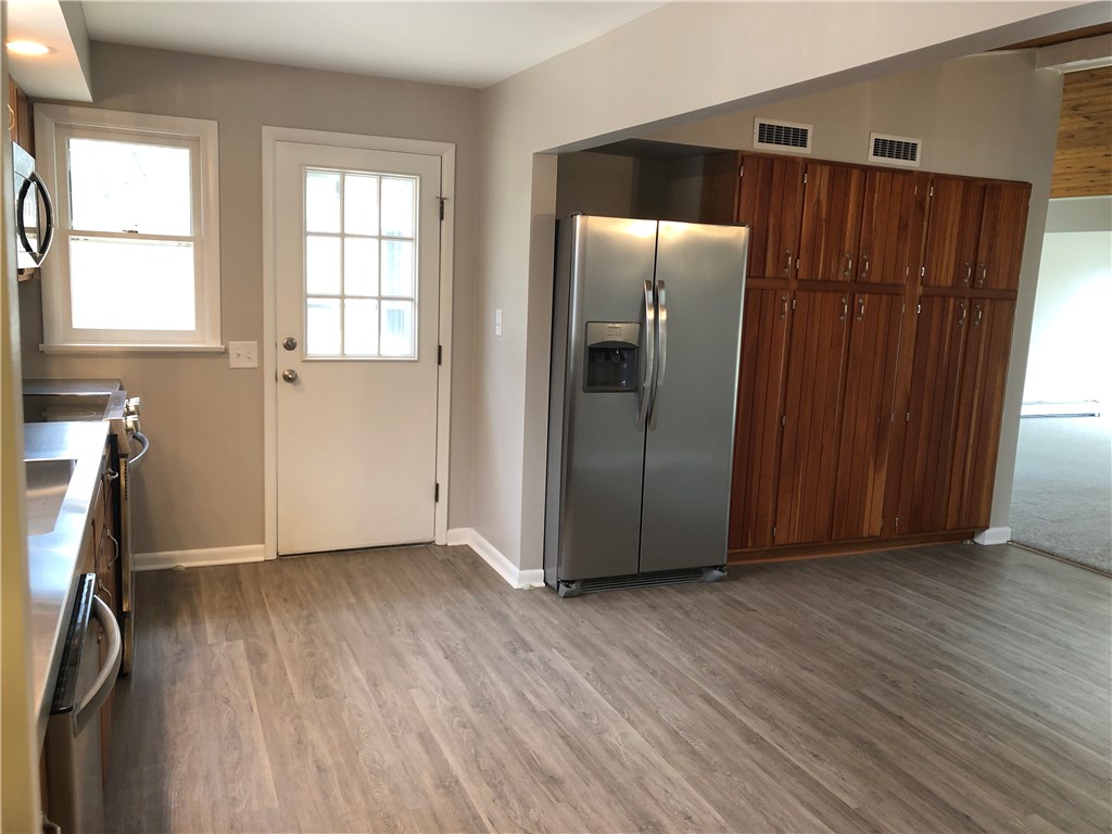 12 Lake Road Hamlin, NY 14464 - Photo 8 of 49