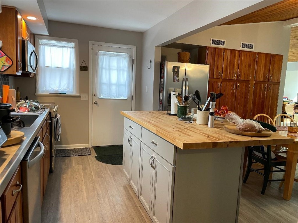 12 Lake Road Hamlin, NY 14464 - Photo 9 of 49