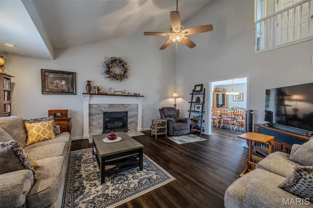 $315,000 | 20305 Harlequin Lane, Dixon, MO 65459