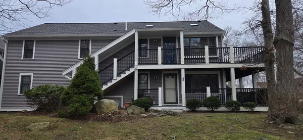 $319,999 | 190 Route 6A, Unit 9B, Orleans, MA 02653