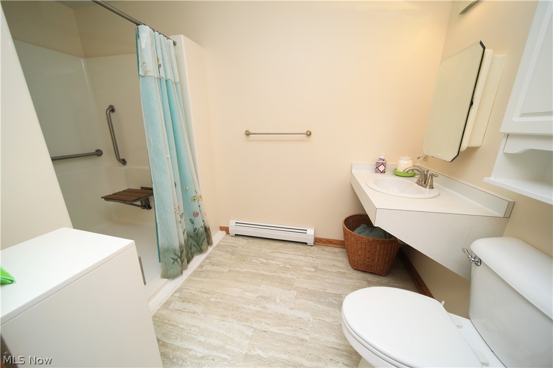 5552 Lockwood Road Madison, OH 44057 - Photo 17 of 32 Master Bath