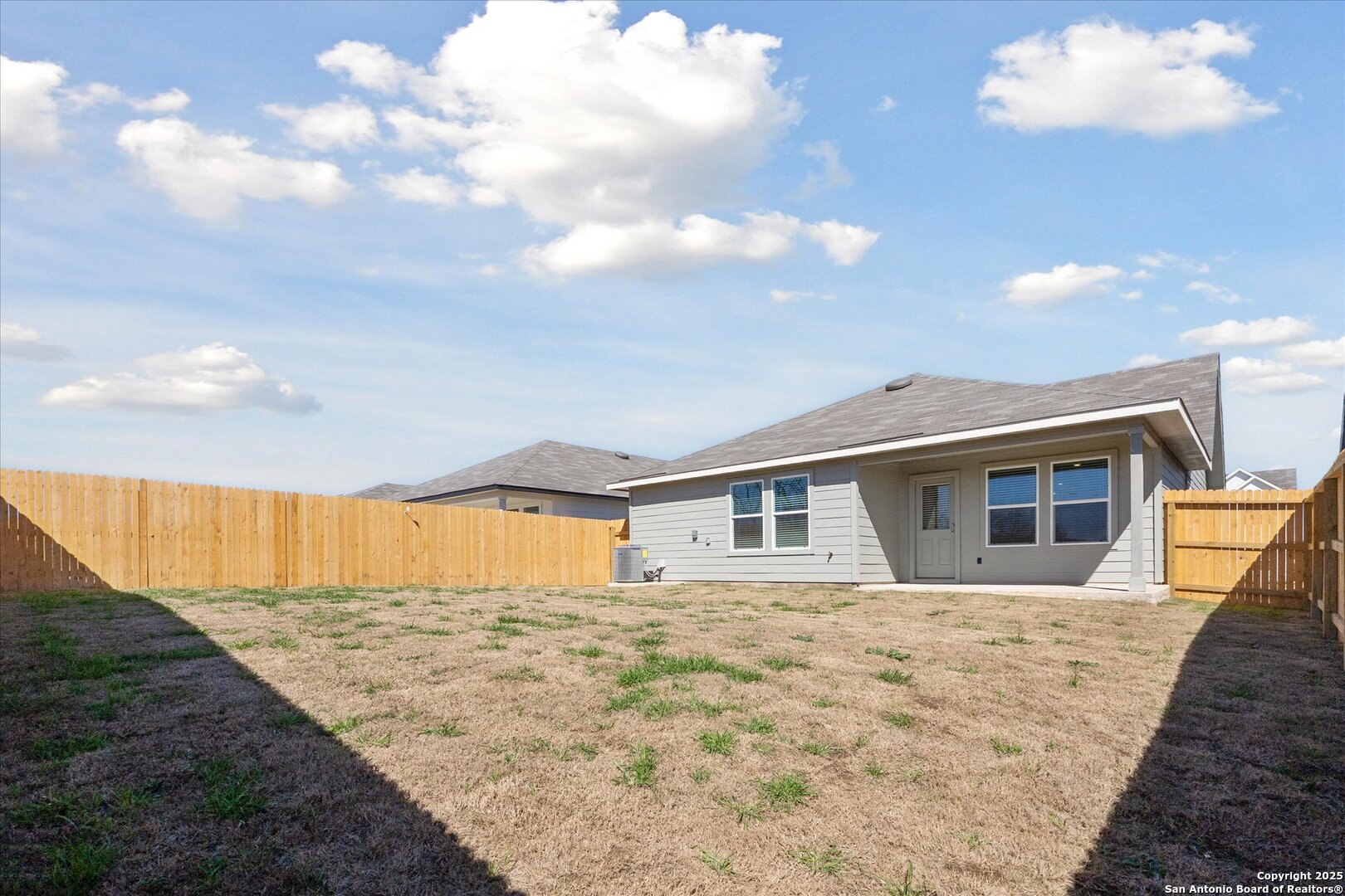 1632 Layne Loop New Braunfels, TX 78130 - Photo 34 of 34 a front view of house with yard