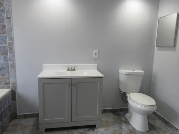 $4,000 | 4955 Southwest 35th Terrace, Hollywood, FL 33312