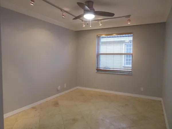 $4,000 | 4955 Southwest 35th Terrace, Hollywood, FL 33312