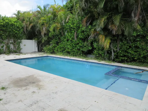 $4,000 | 4955 Southwest 35th Terrace, Hollywood, FL 33312