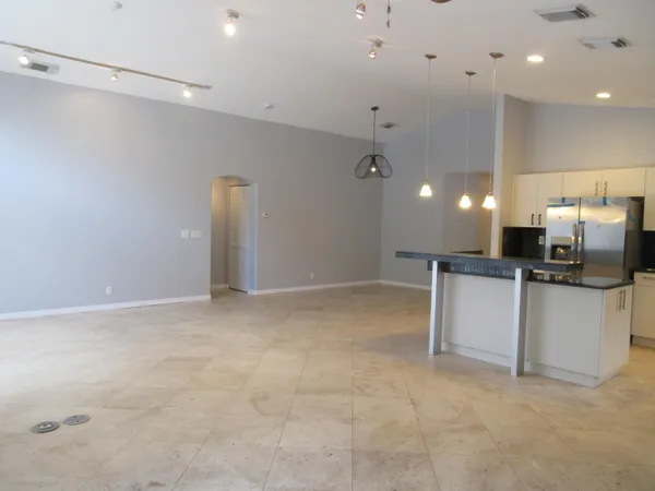 $4,000 | 4955 Southwest 35th Terrace, Hollywood, FL 33312