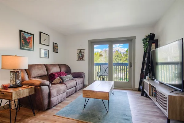 $625,000 | 532 Center Circle, Unit 523, Silverthorne, CO 80498