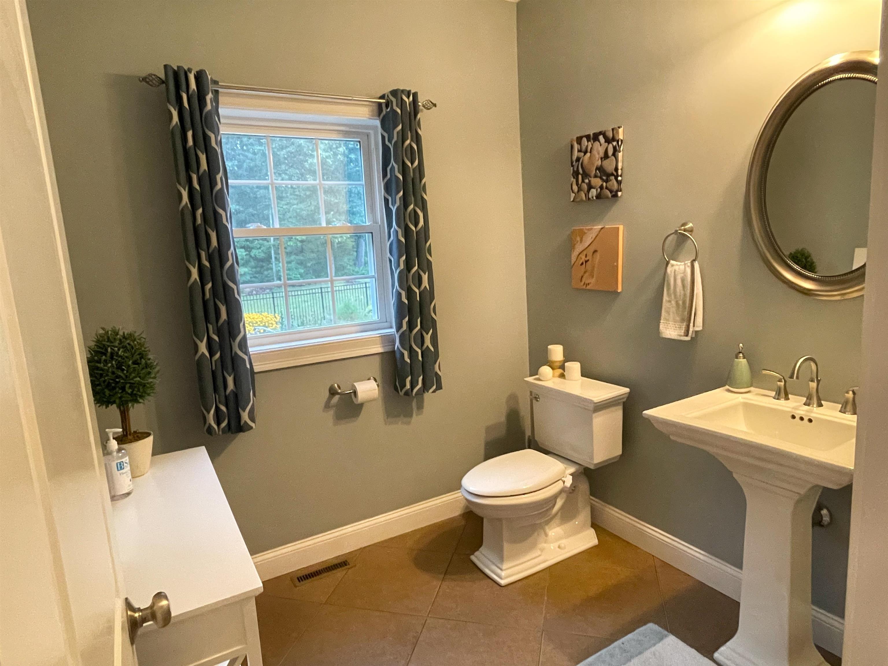 5 Settlers Ridge Road Windham, NH 03087 - Photo 18 of 35