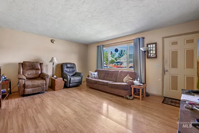 $259,900 | 1045 Utah Street, Gooding, ID 83330