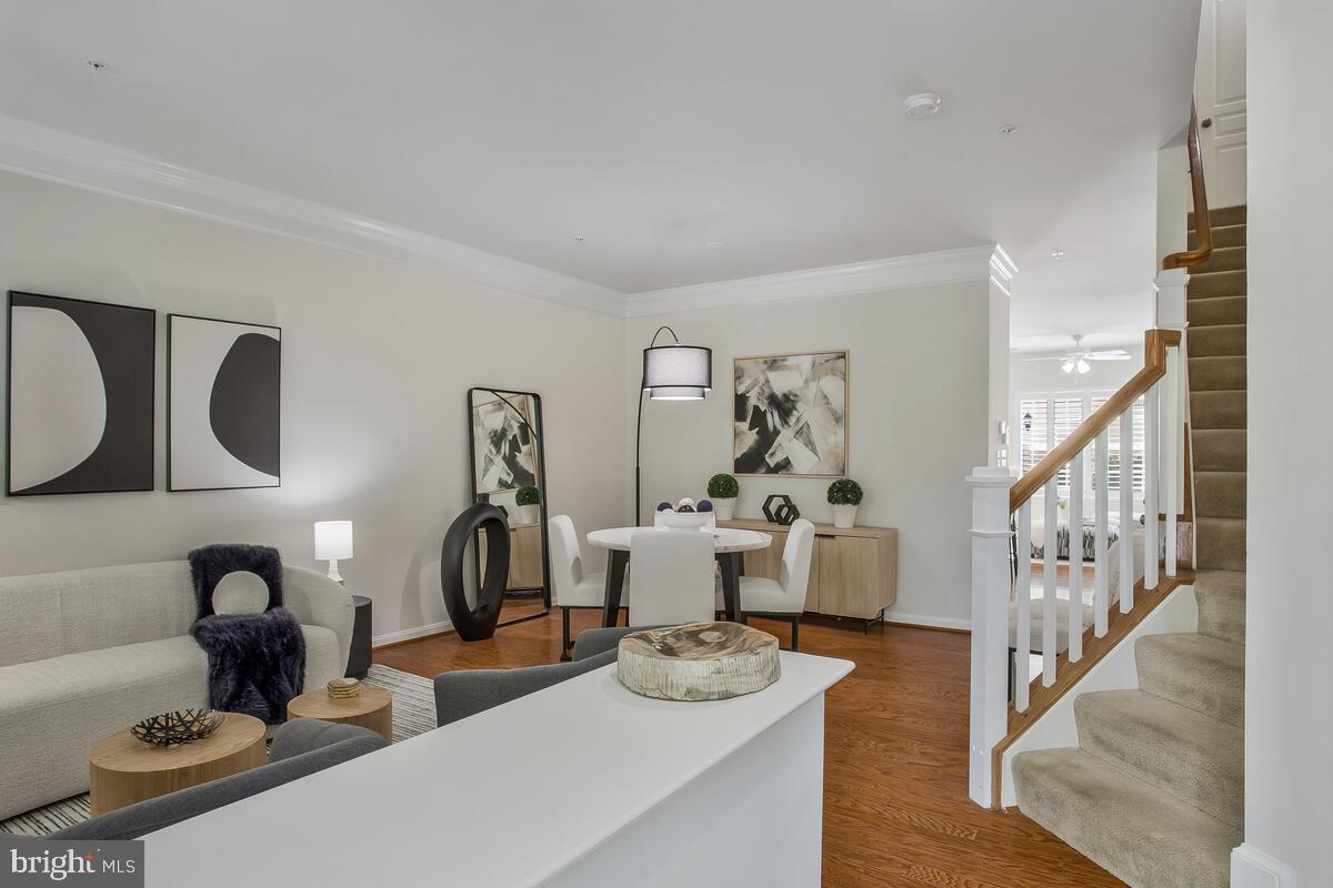 20 Boucher Place Annapolis, MD 21403 - Photo 6 of 51 Entrance/Living Room